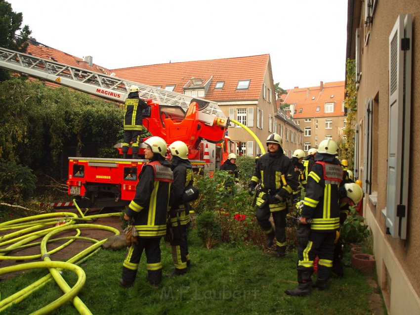 Feuer 4 Koeln Ehrenfeld Lansstr P309.JPG